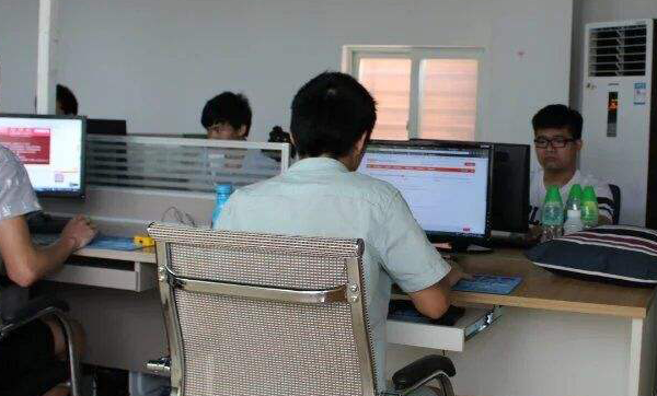 無(wú)憂(yōu)售后，極速響應(yīng)